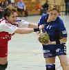 Oxana Pal (MJC) wird von Georgeta Dinis-Virtic (FCN) gestoppt - Spiel um Platz 2005/06 1. FC Nrnberg - DJK/MJC Trier