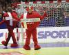 Das EURO 2014-Maskottchen macht Stimmung in Jyske Bank Boxen in Herning, EURO 2014, Halbfinale, Dänemark - Kroatien