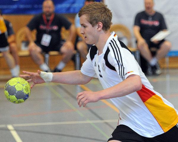 Alexander Feld will sich bei seinem Heimspiel in Krefeld mit der DHB-Auswahl für die EM qualifizieren