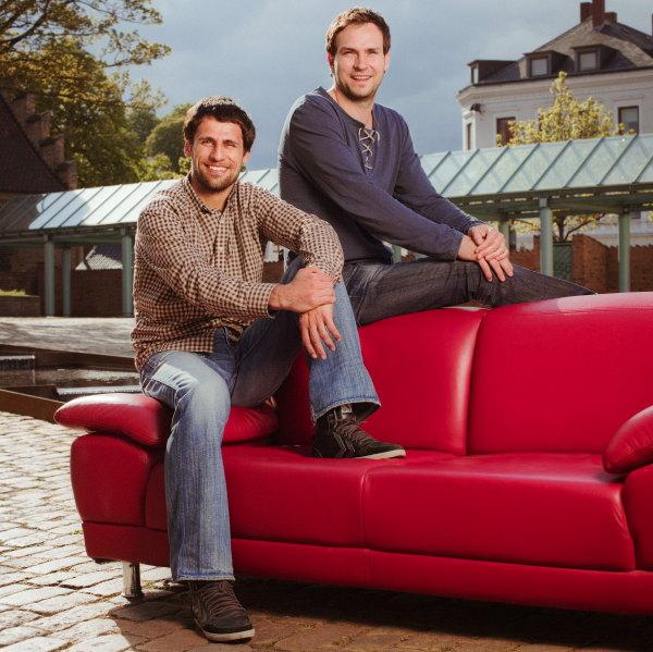 Tamas Mocsai und Viktor Szilagyi auf dem Roten Sofa