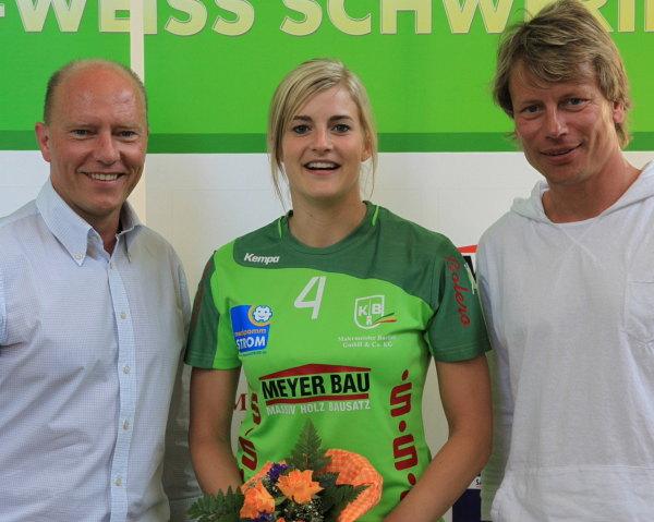 SV Grün-Weiß Schwerin - Vereinsvorsitzender Torsten Fetchenheuer (li), Stefanie Laas (mi), Wirtschaftsratmitglied Stevie Marquardt