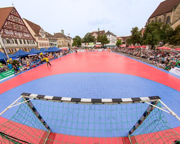 Die Spiele am Samstag werden in Esslingen auf dem Marktplatz ausgetragen