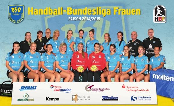 Teamfoto Buxtehuder SV 2014/15<br />
Hinten von Links: Dana Brünjes, Carola Nowak, Jörn Schimkat, Ulrika Agren, Josephine Techert, Jessica Oldenburg, Emily Bölk, Marcella Deen, Jana Podpolinski, Betreuer Michael Jungblut, Trainer Dirk Leun.<br /><br />
Vorne von Links: Melissa Luschnat, Stefanie de Beer, Isabell Klein, Friederike Gubernatis, Antje Lenz, Julia Gronemann, Lena Zelmel , Maxi Hayn, Lone Fischer, Randy Bülau.