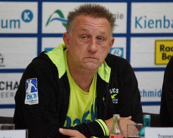 HSV-Trainer Michael Biegler fehlt in den letzten drei Bundesligaspielen des Jahres.