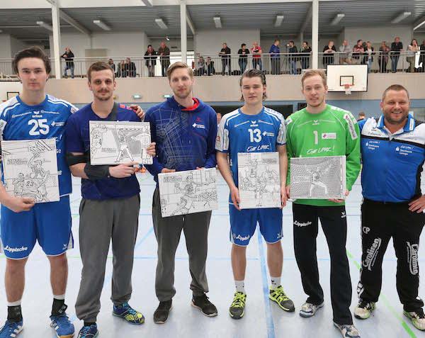 Die Lemgo Youngsters verabschiedeten sich von fünf Spielern (v.l.): Julius Herbert, Felix Hendrich, Mario Bergen, Valentin Schmidt und Matthias Ende mit Trainer Christian Plesser
