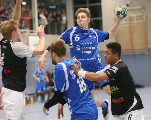 Jakob Pritschet steht mit der HSG Handball Lemgo an der Tabellenspitze der Weststaffel