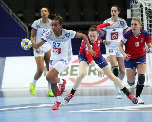Estelle Nze-Minko und Frankreich ließen sich von Serbien auf dem Weg ins Halbfinale nicht aufhalten