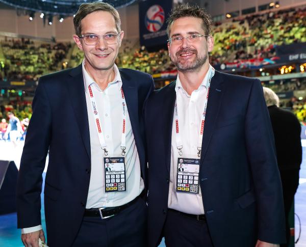 Marcus Helbig und Lars Geipel am Finaltag der EHF EURO 2020 in Stockholm.