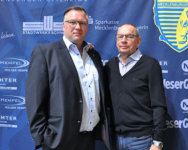 Patrick Bischoff und Sportchef Norbert Henke