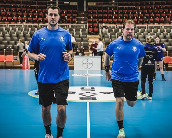 Christian vom Dorff und Martin Thöne leiteten das Spiel in Leverkusen gemeinsam. 