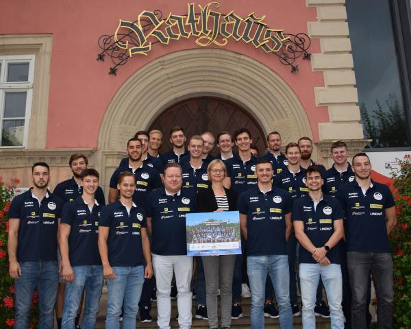 Am Freitag waren die Handballer des ThSV zu Gast im Rathaus von Eisenach