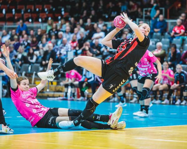 Marie Teusch - TSV Bayer 04 Leverkusen LEV-MET MET-LEV