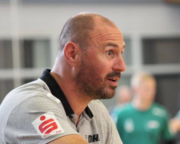 Christian Pahl als Trainer des Oranienburger HC.