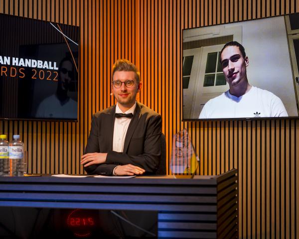 Juri Knorr gewinnt den German Handball Award in der Kategorie Männer. 