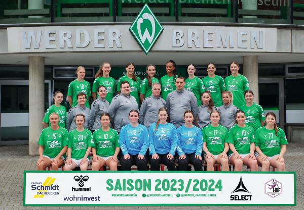 SV Werder Bremen - Teamfoto 2HBF2324